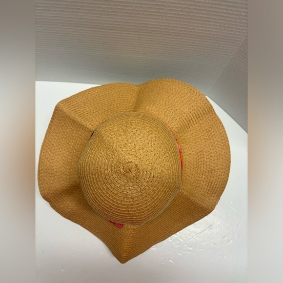 NWOT wrap and hat beach kit - Picture 4 of 7